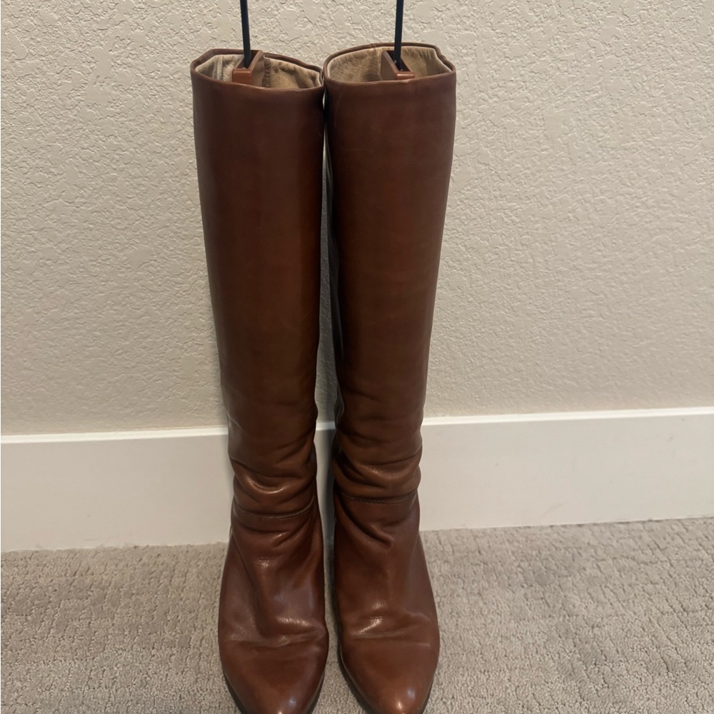 Women's Knee-High Brown Leather Boots